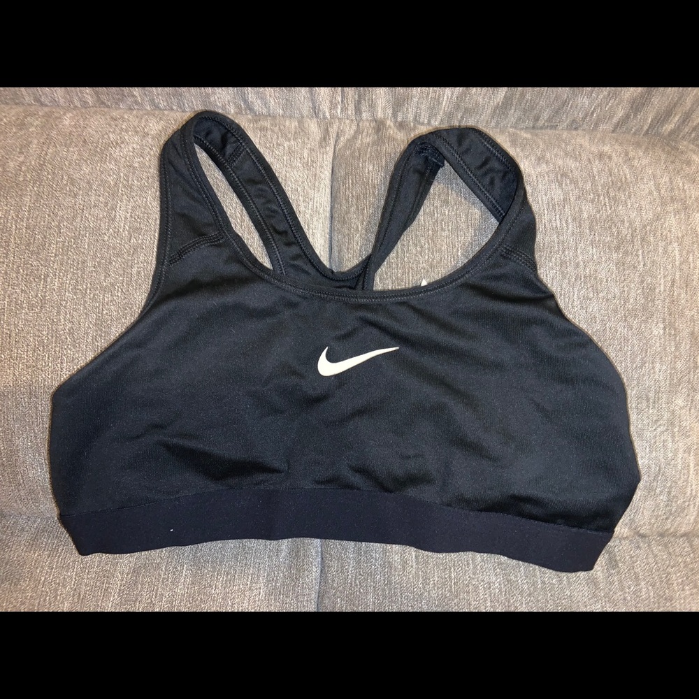 Black Nike sports bra